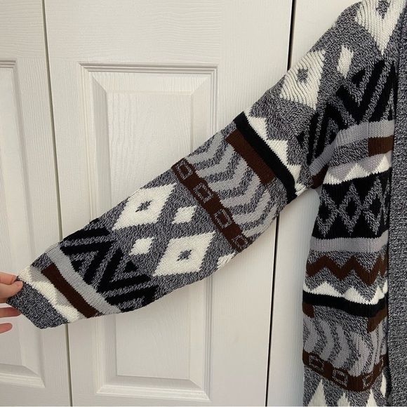 Vintage Southwestern Aztec Tribal Long Line Open Front Knit Cardigan Sweater - Picture 6 of 9